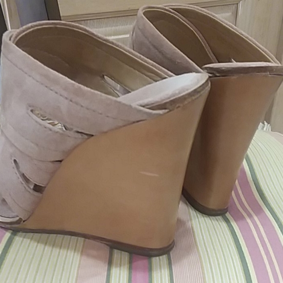 🔥STUNNING DEAL🔥Rag & Bone SUEDE Wedges - Picture 5 of 8
